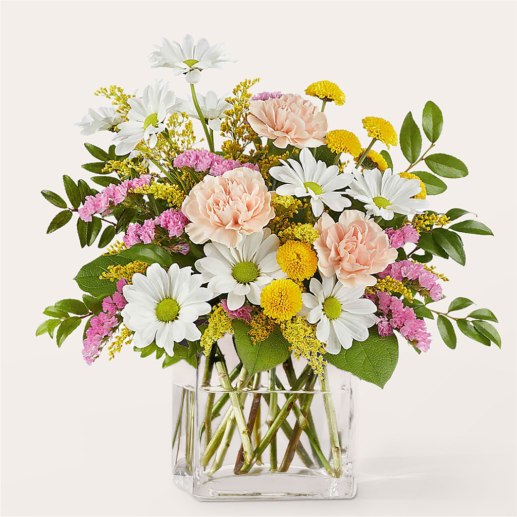 Country Cottage Bouquet – Serenity Floral, Lake Geneva WI