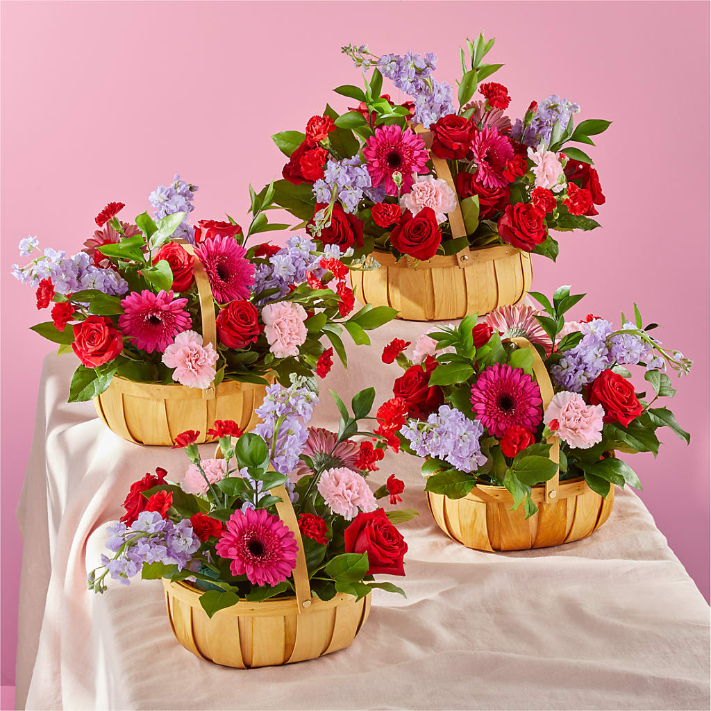 Pink Picnic Basket – Serenity Floral, Lake Geneva WI