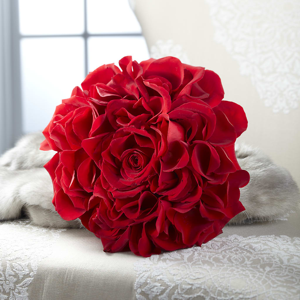 Composite Rose Bouquet – Serenity Floral, Lake Geneva WI