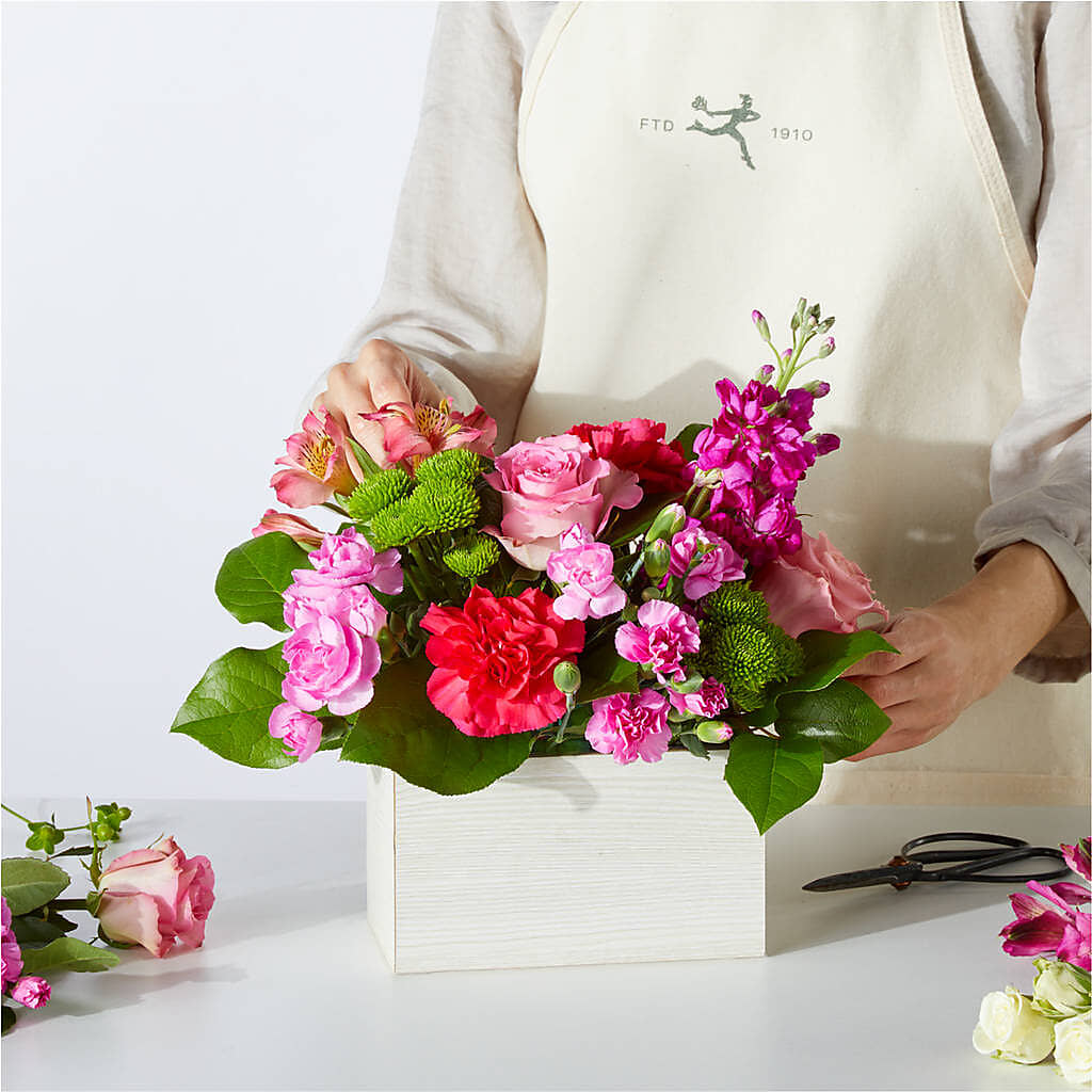 Sweetberry Box – A Florist Original –  Serenity Floral, Lake Geneva WI