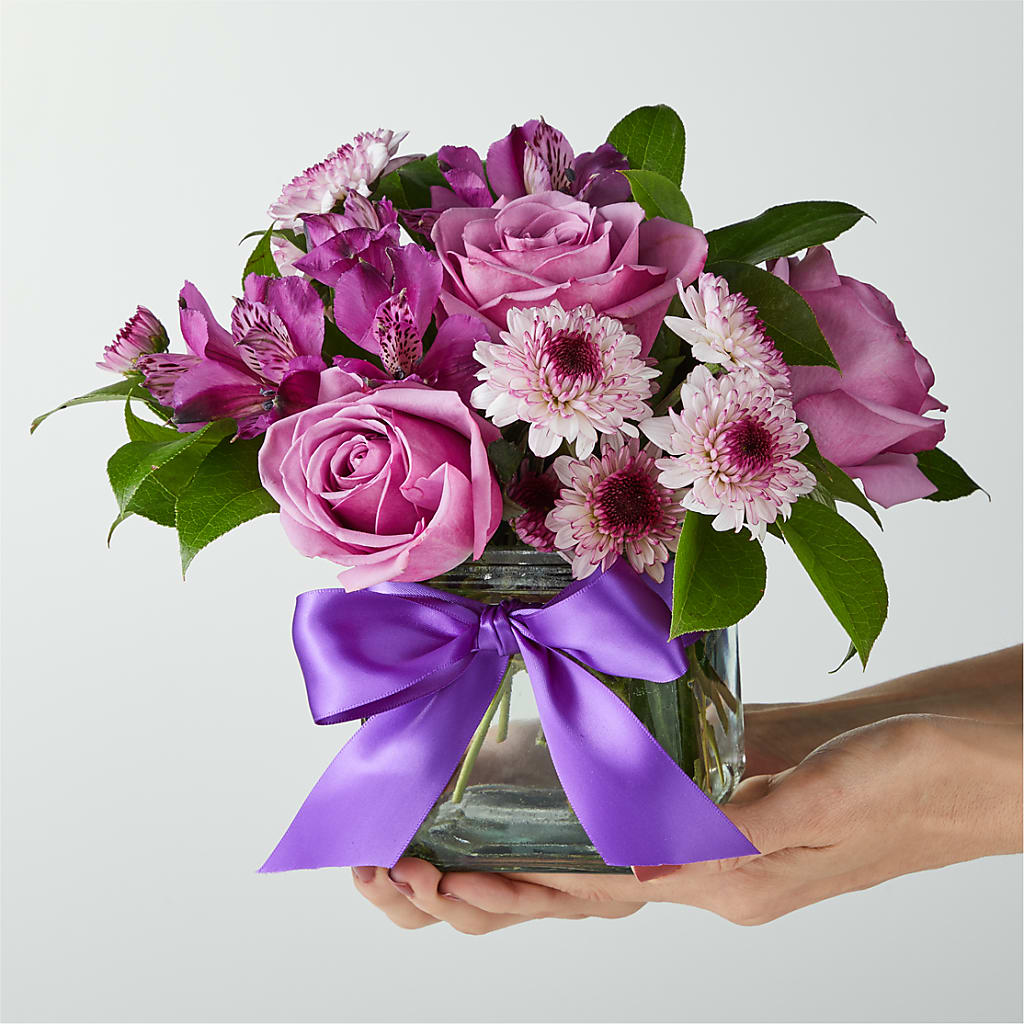 Sugarplum Bouquet –  Serenity Floral, Lake Geneva WI