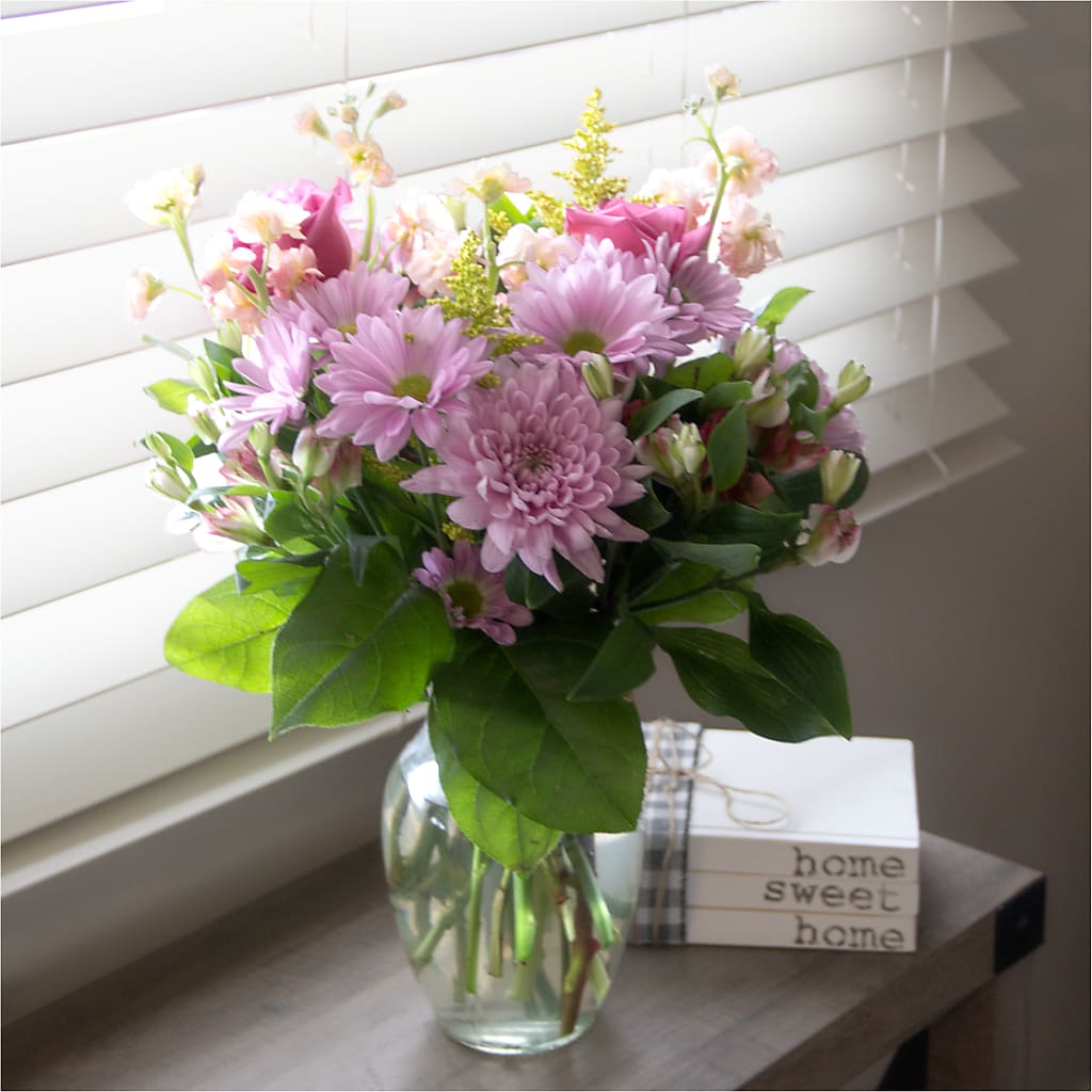 Pastel Tradition - A Florist Original –  Serenity Floral, Lake Geneva WI
