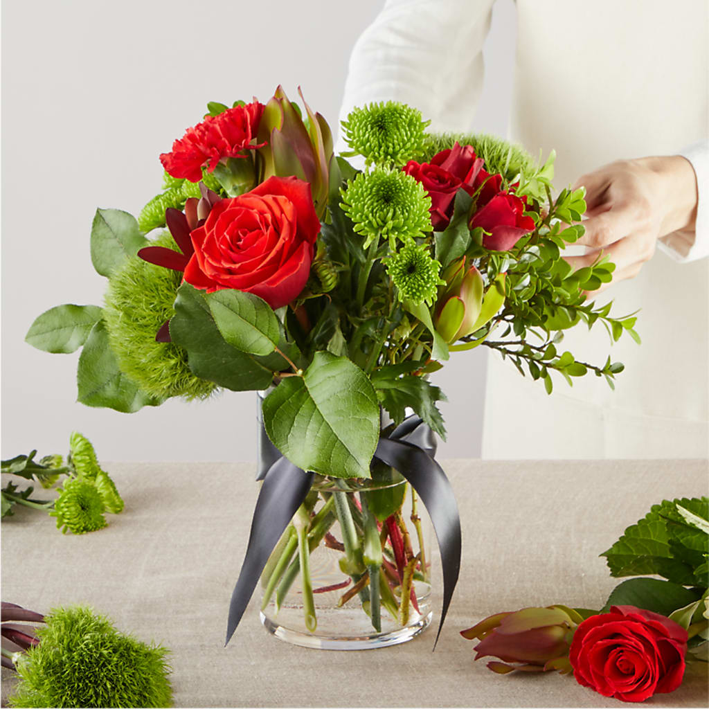 Heritage Kindle – A Florist Original –  Serenity Floral, Lake Geneva WI