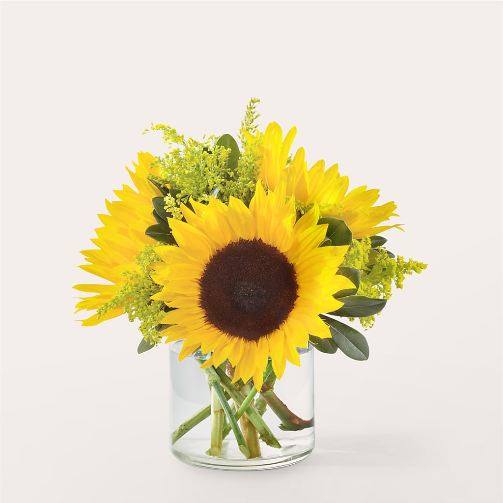 Beaming Sunflower Bouquet –  Serenity Floral, Lake Geneva WI