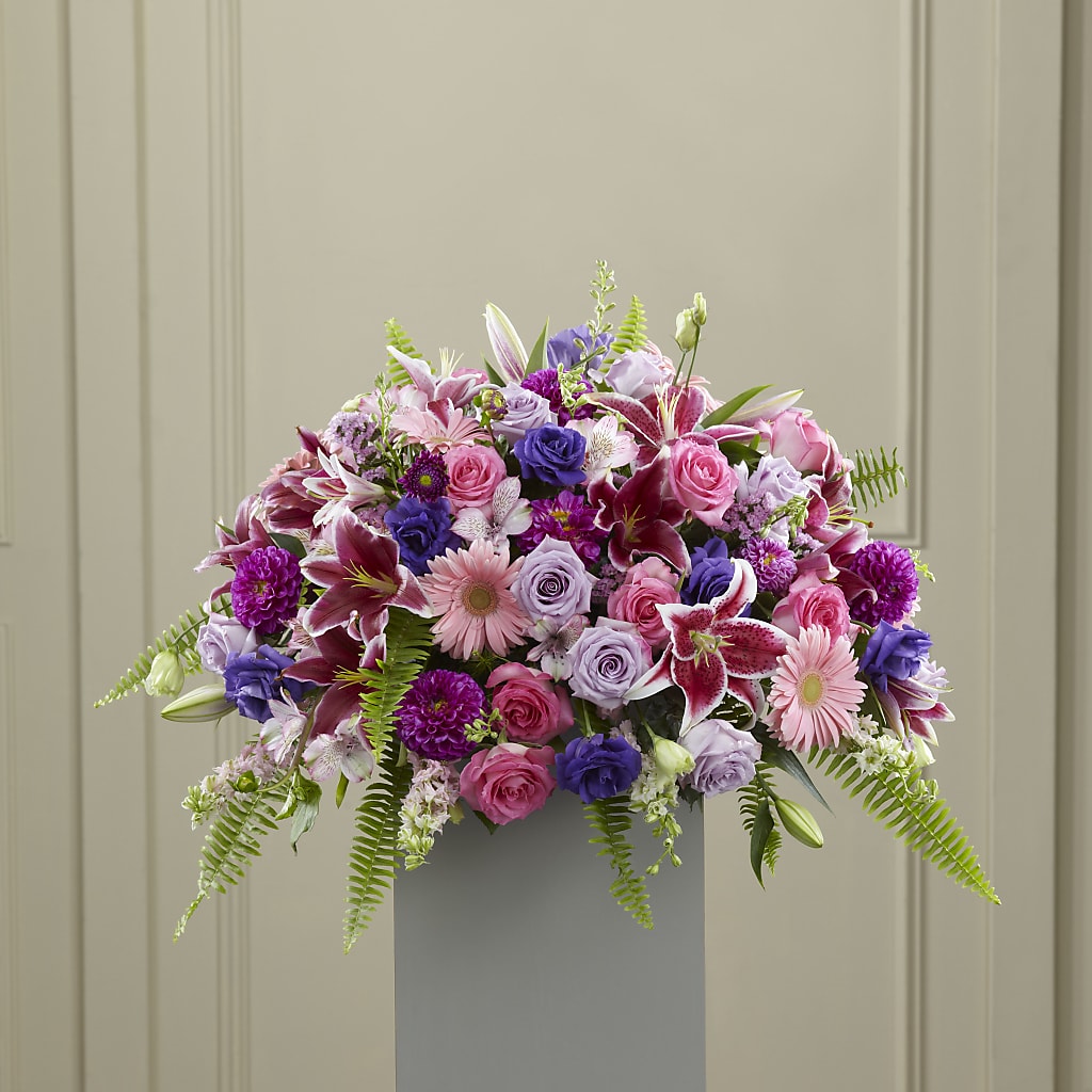 Fare Thee Well Pedestal –  Serenity Floral, Lake Geneva WI