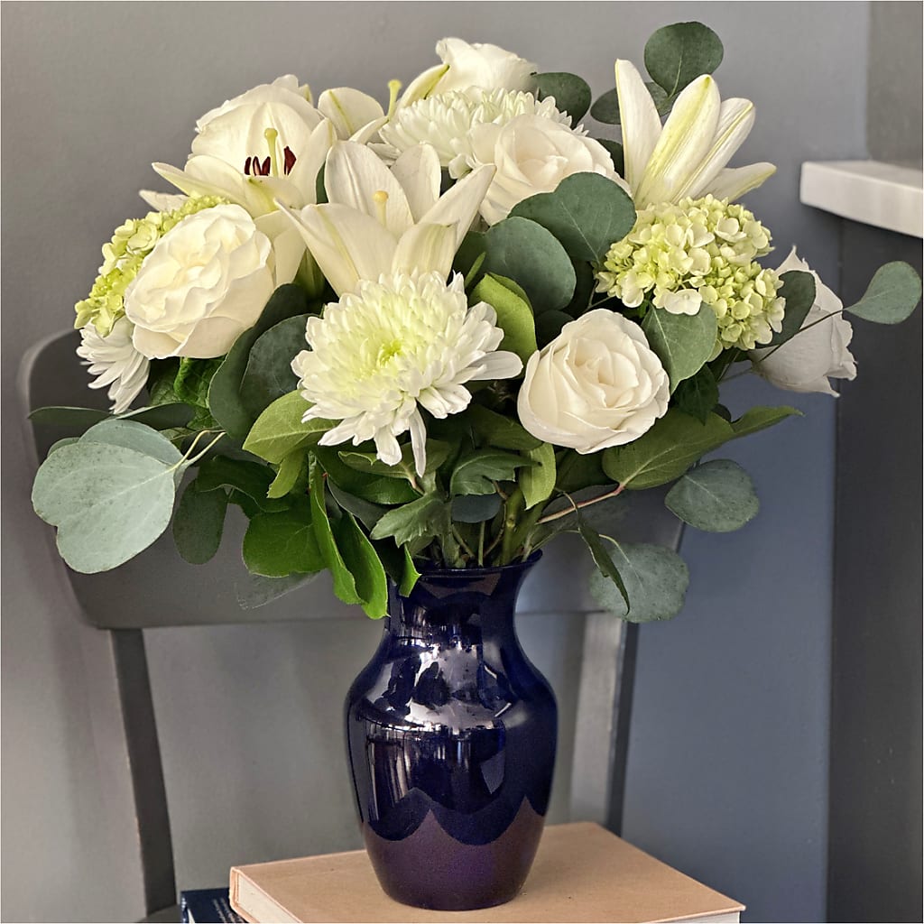 Snowy Dreams Bouquet –  Serenity Floral, Lake Geneva WI