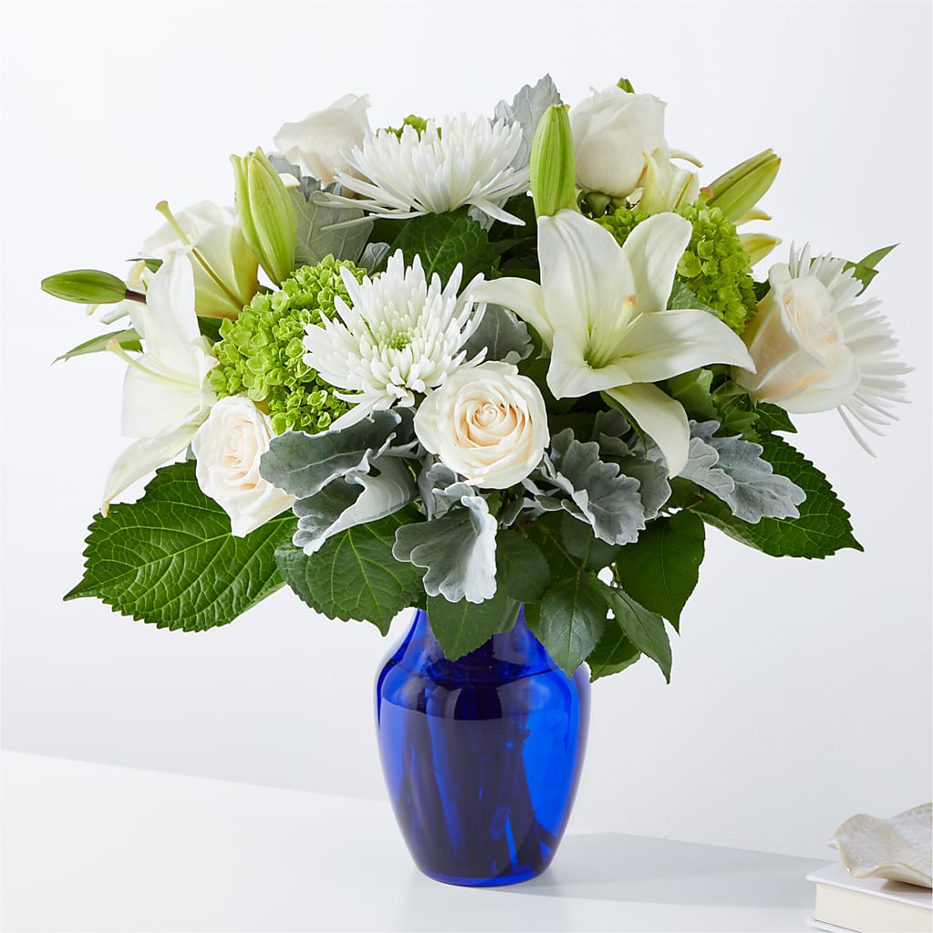Snowy Dreams Bouquet –  Serenity Floral, Lake Geneva WI