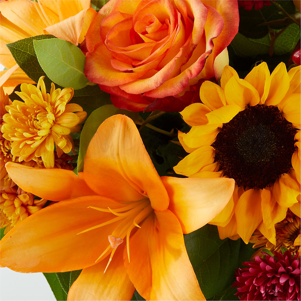 Grateful Centerpiece –  Serenity Floral, Lake Geneva WI