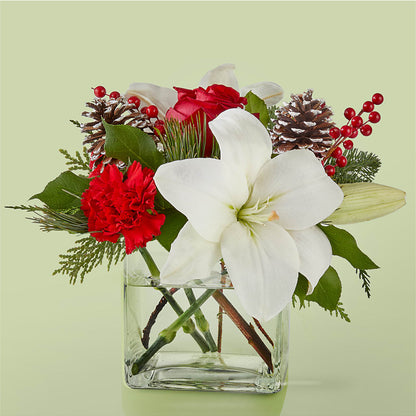 Glistening Icicles Bouquet –  Serenity Floral, Lake Geneva WI