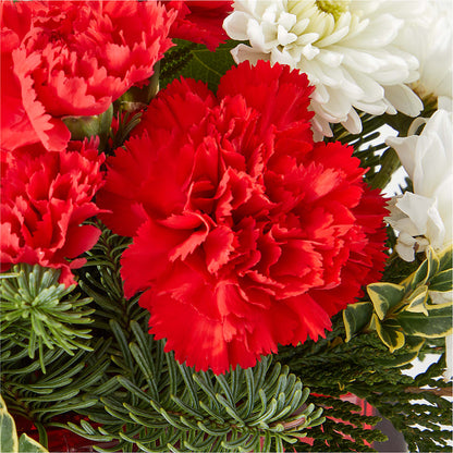 Christmas Market Bouquet –  Serenity Floral, Lake Geneva WI
