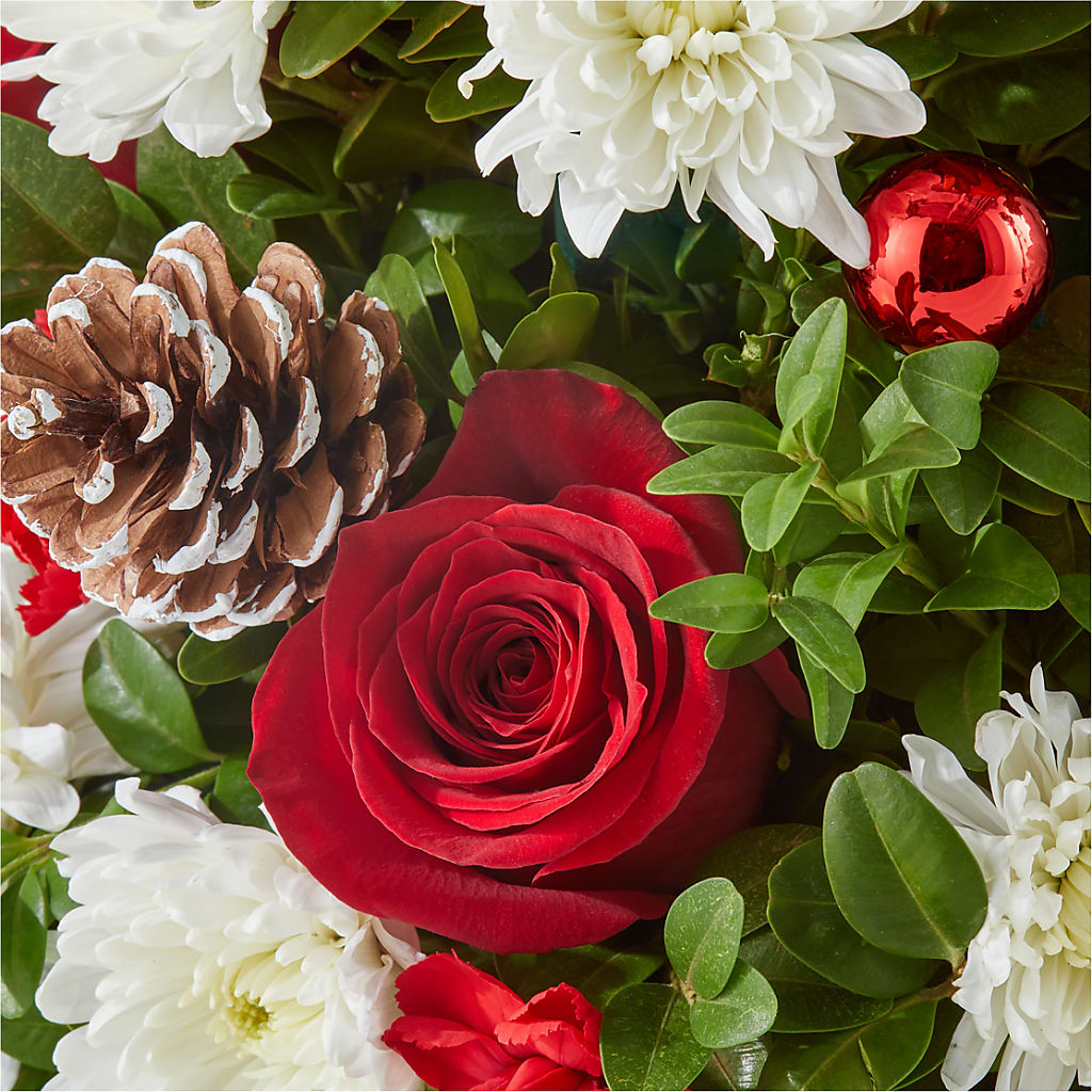 Let It Snow Tree –  Serenity Floral, Lake Geneva WI