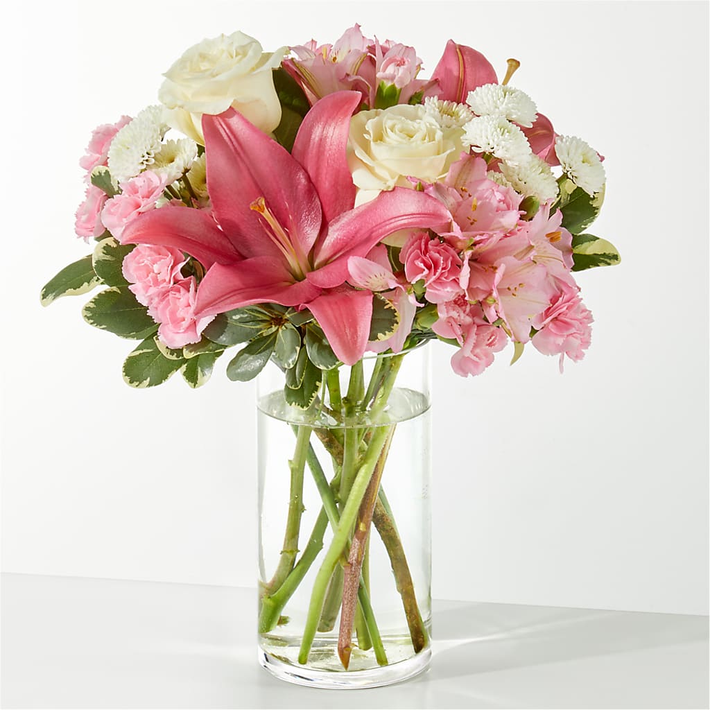 Piece of Cake Bouquet –  Serenity Floral, Lake Geneva WI