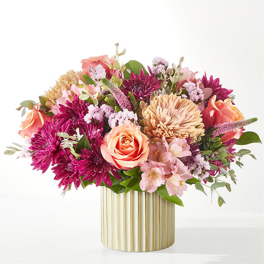 Berry Cobbler Bouquet with Ivory Vase –  Serenity Floral, Lake Geneva WI