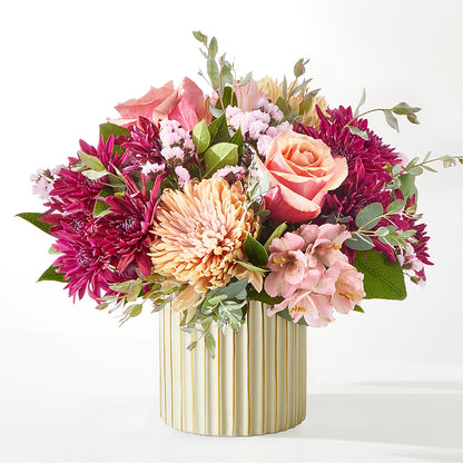 Berry Cobbler Bouquet with Ivory Vase –  Serenity Floral, Lake Geneva WI