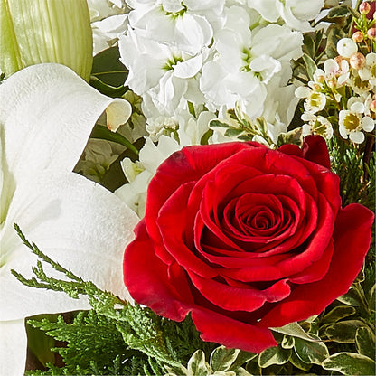 Twinkle Lights Bouquet –  Serenity Floral, Lake Geneva WI