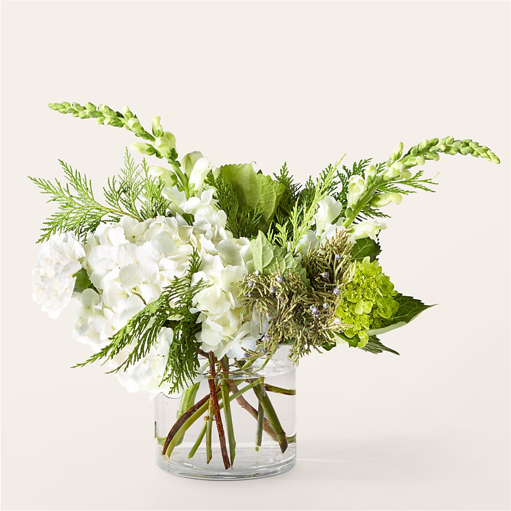 Marshmallows on Top Bouquet –  Serenity Floral, Lake Geneva WI