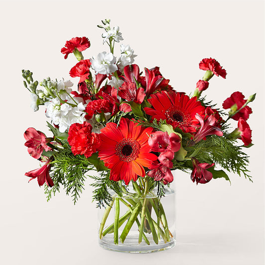 Holidaisy Bouquet –  Serenity Floral, Lake Geneva WI