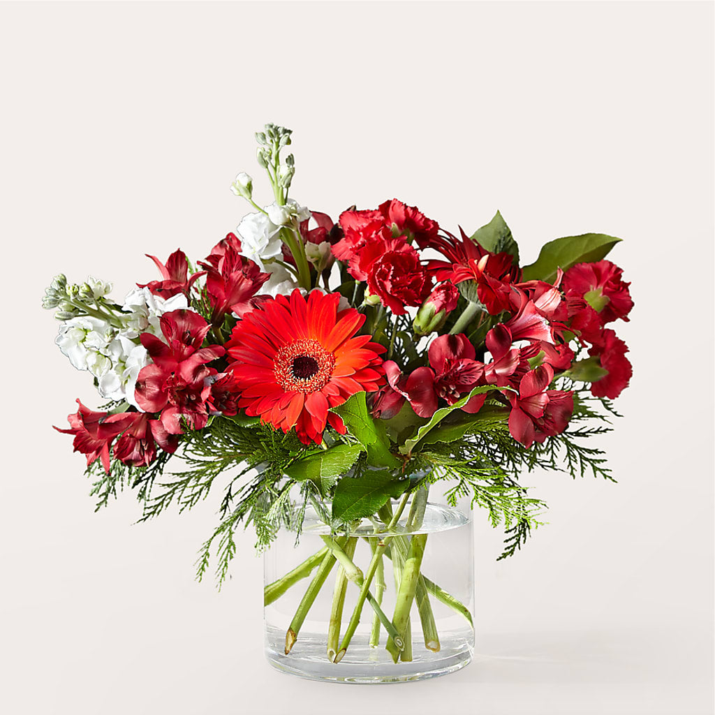 Holidaisy Bouquet –  Serenity Floral, Lake Geneva WI