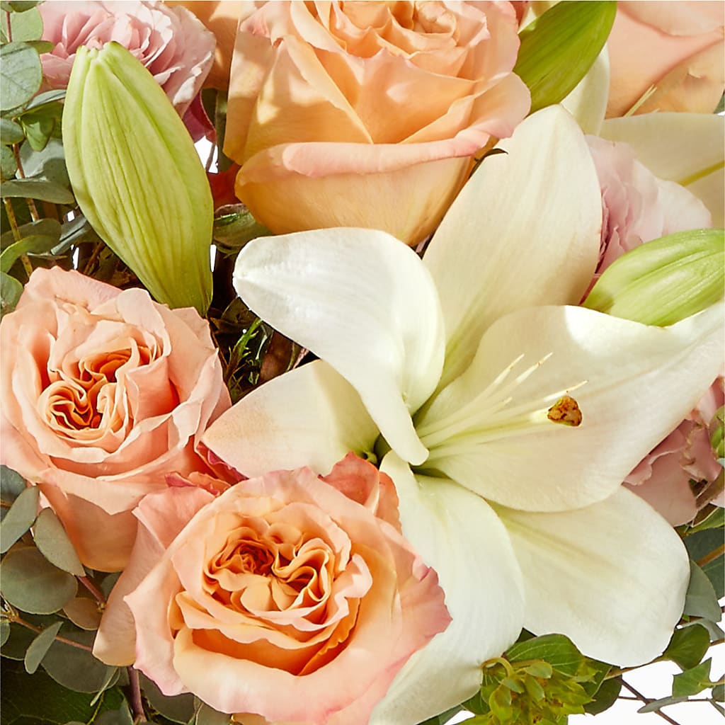 Grapefruit Splash Bouquet –  Serenity Floral, Lake Geneva WI