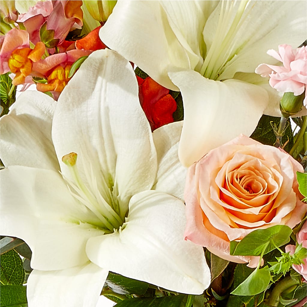 Grapefruit Splash Bouquet –  Serenity Floral, Lake Geneva WI