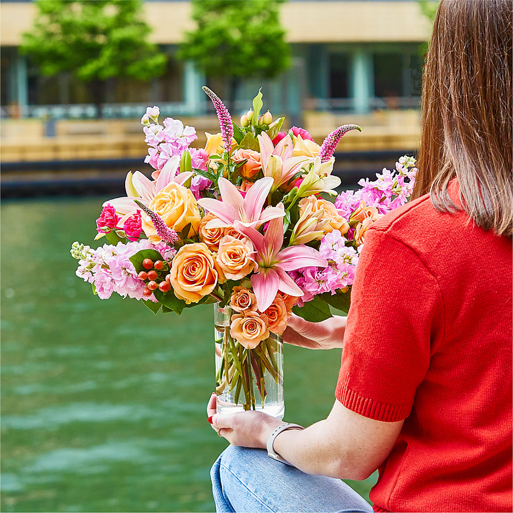 Bisous Bouquet –  Serenity Floral, Lake Geneva WI