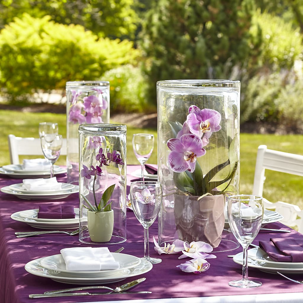 Dramatic Garden Centerpiece –  Serenity Floral, Lake Geneva WI