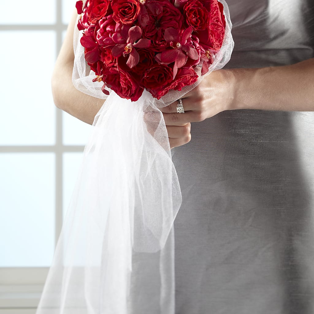 Desire Bouquet –  Serenity Floral, Lake Geneva WI