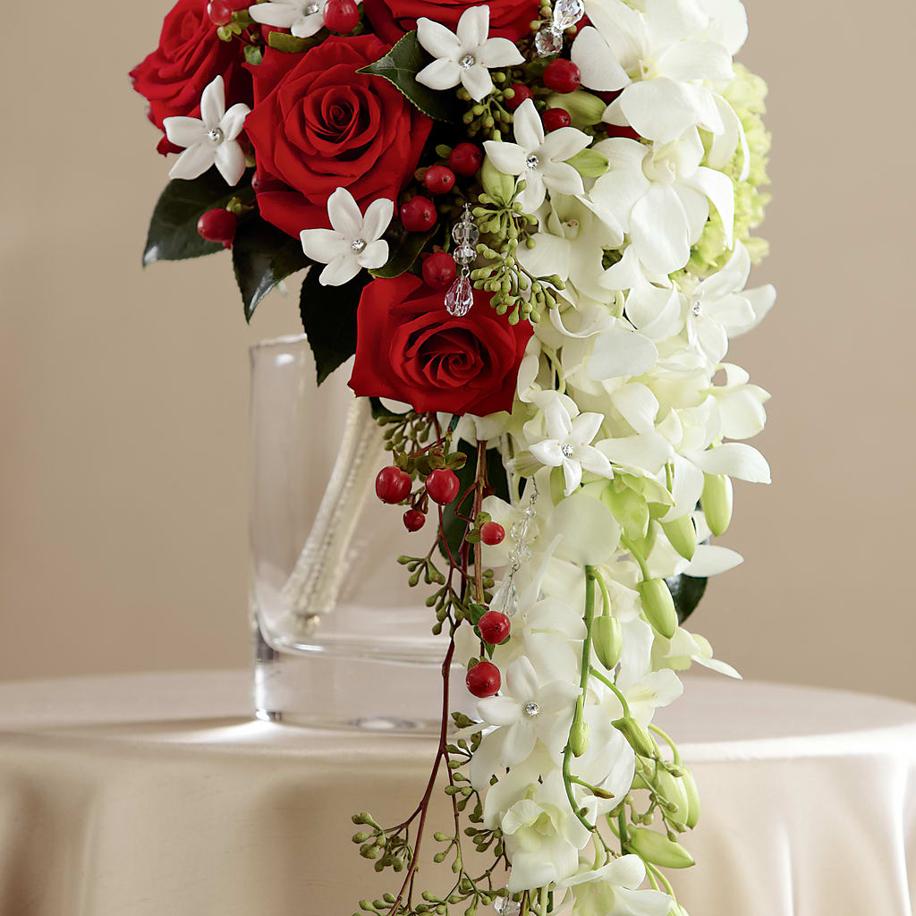 Here Comes the Bride Bouquet –  Serenity Floral, Lake Geneva WI